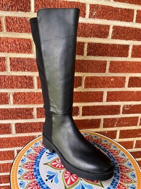Born Caraway Womens 10 Black Leather Riding Boots Knee High Zip BR0065803 NEW